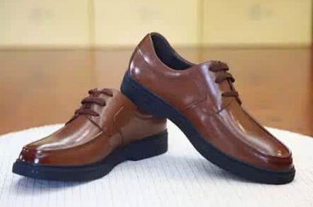 casual shoes