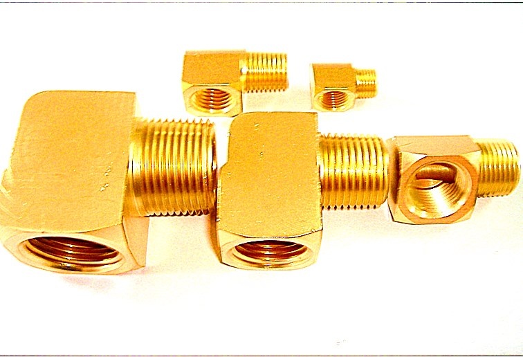 LZ-018222-1/4“-3/4”铜接头